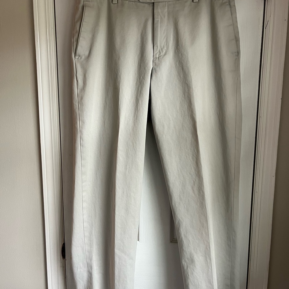 KIRKLAND Signature Men’s Chino Pants, Size 34 x 30 - Picture 2 of 9